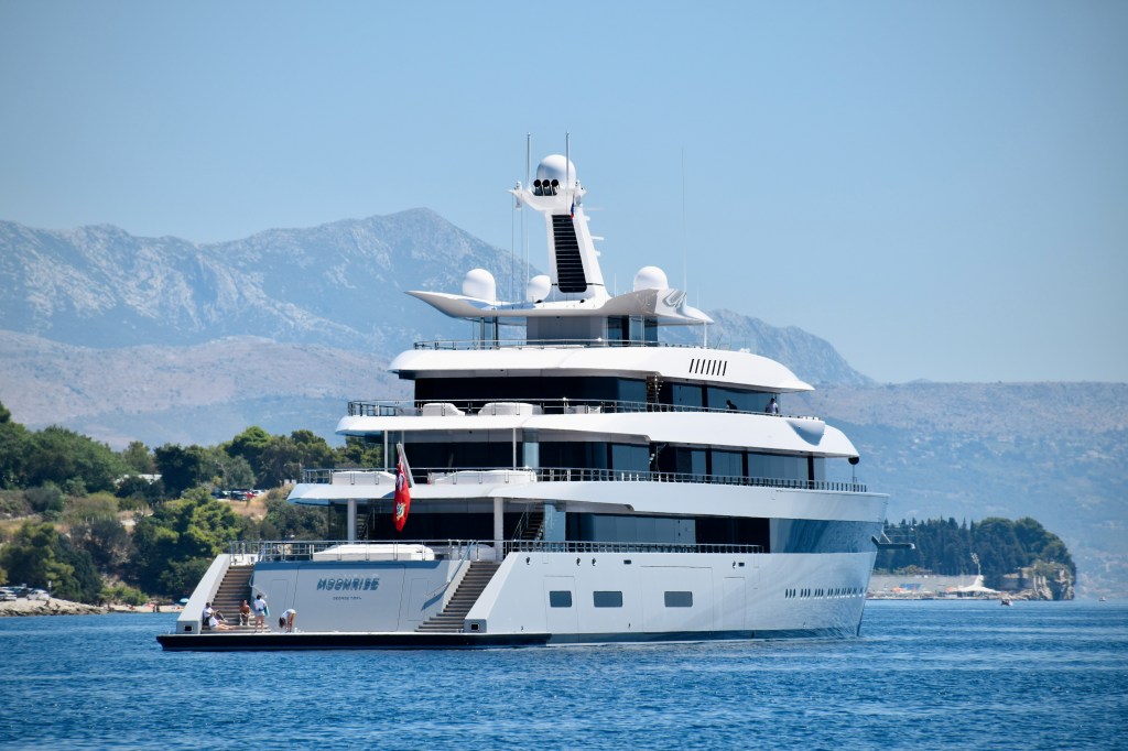 yacht charter